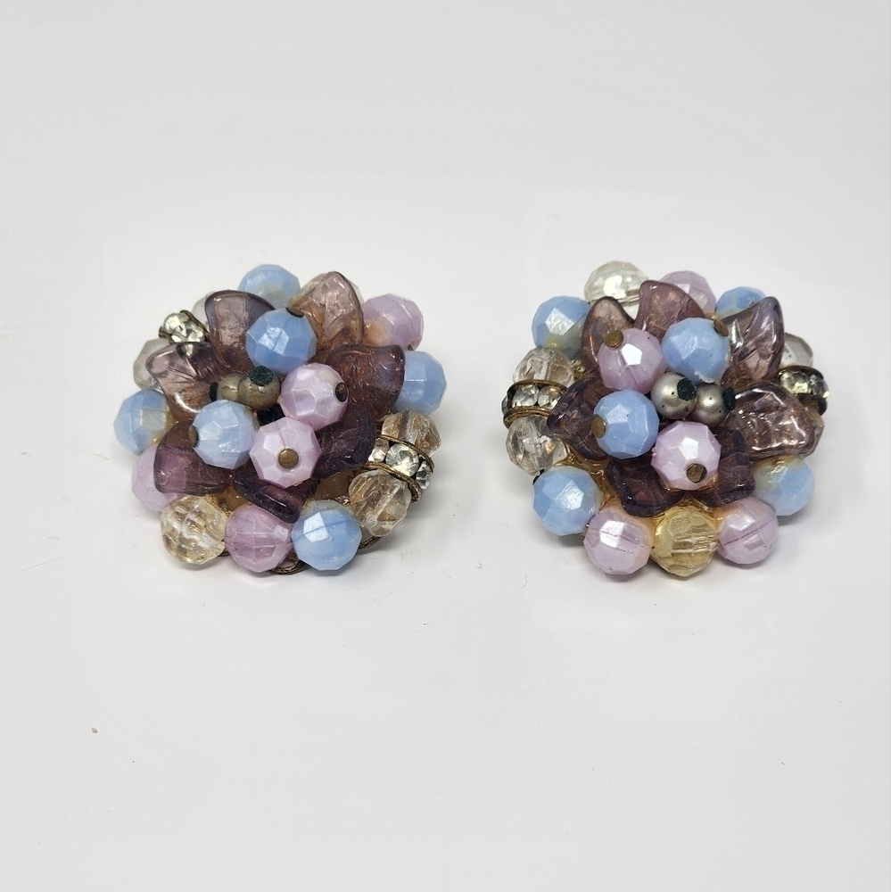VINTAGE LAVENDER AND BLUE BEAD CLIP-ON EARRINGS - Picture 4 of 4